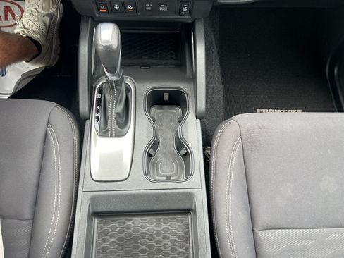 Used 2022 Nissan Frontier SV RWD image 18