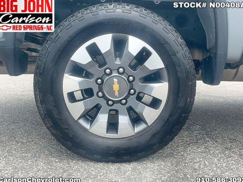 Used 2024 Chevrolet Silverado 2500 Custom w/ Custom Value Package AWD/4WD image 40