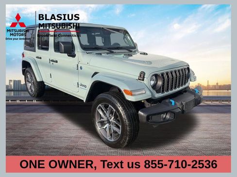 Used 2024 Jeep Wrangler Unlimited w/ Convenience Group image 1