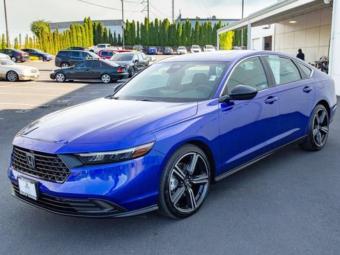 Certified 2025 Honda Accord Sport image 6