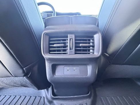 Certified 2025 Nissan Murano SV image 27