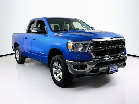 Used 2022 RAM 1500 Big Horn AWD/4WD image 3