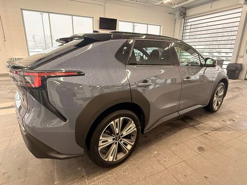 Used 2023 Subaru Solterra Touring image 8