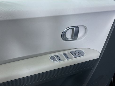 Used 2024 Hyundai Ioniq 5 SEL image 15