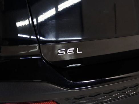 Used 2022 Volkswagen Taos SEL image 68