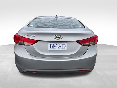 Used 2013 Hyundai Elantra GLS image 9
