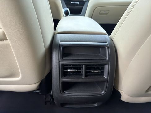 Used 2019 Cadillac XT5 Luxury image 26