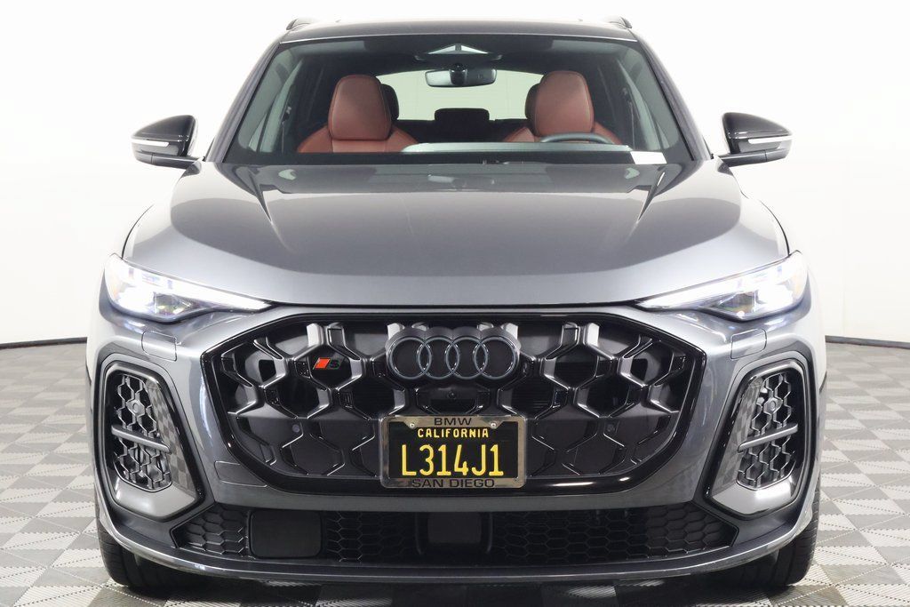 Used 2025 Audi SQ5 Premium Plus AWD/4WD image 2