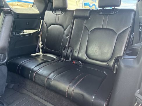 Certified 2024 Honda Pilot TrailSport image 12