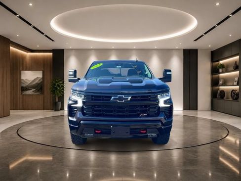 Used 2023 Chevrolet Silverado 1500 LT Trail Boss w/ Protection Package AWD/4WD image 2