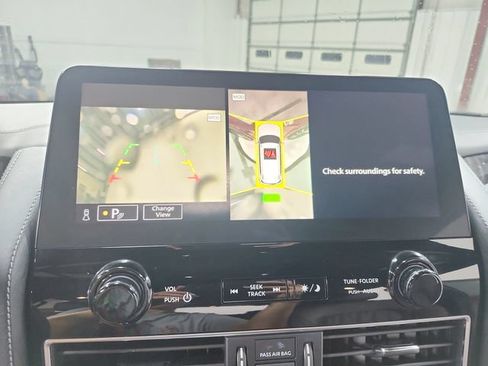 Used 2021 Nissan Armada Platinum w/ Captain's Chairs Package RWD image 29