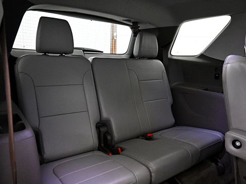 Used 2018 Chevrolet Traverse Premier image 32