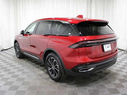 New 2026 Lincoln Nautilus Premier AWD/4WD image 34