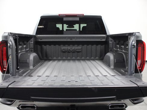 Used 2025 GMC Sierra 1500 SLT w/ SLT Premium Plus Package AWD/4WD image 14