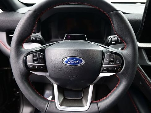 Used 2025 Ford Explorer ST-Line w/ Premium Package AWD/4WD image 15