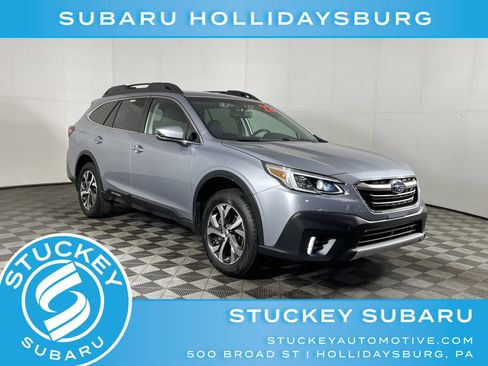 Used 2022 Subaru Outback Limited image 1