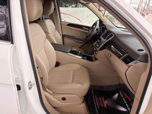 Used 2014 Mercedes-Benz GL 450 4MATIC image 25