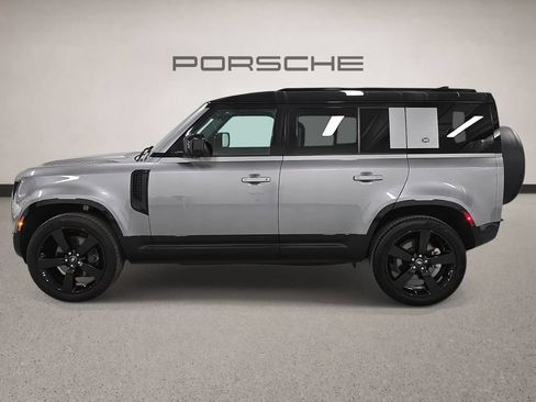 Used 2024 Land Rover Defender 110 X-Dynamic SE AWD/4WD image 2