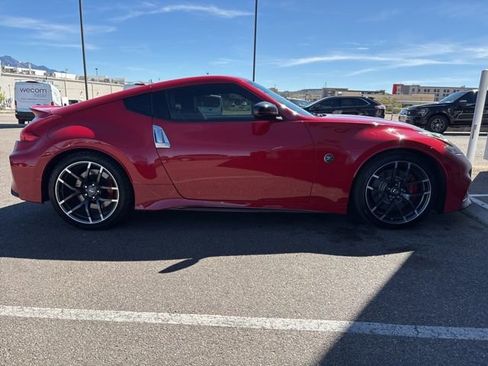 Used 2015 Nissan 370Z NISMO image 5