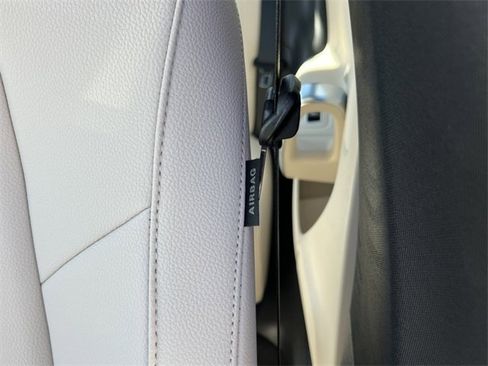 Certified 2025 Mercedes-Benz CLA 250 4MATIC image 12