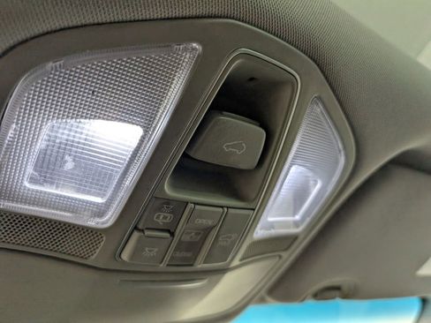 Used 2017 Hyundai Santa Fe Sport image 24