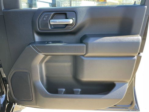 Used 2024 Chevrolet Silverado 2500 Custom w/ Custom Value Package image 46