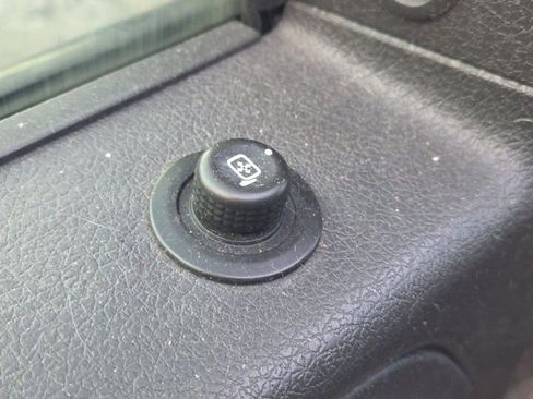 Used 2013 Ford F150 XLT w/ Luxury Equipment Group image 22