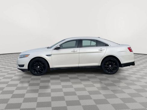 Used 2014 Ford Taurus SEL w/ Equipment Group 201A image 5