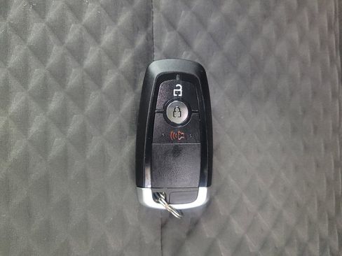 Used 2020 Ford Escape SE AWD/4WD image 32