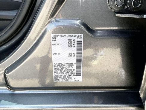 Used 2025 Nissan Altima 2.5 SV FWD image 37