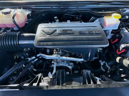 Used 2023 RAM 1500 Big Horn image 28