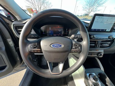 Used 2025 Ford Escape Active image 36