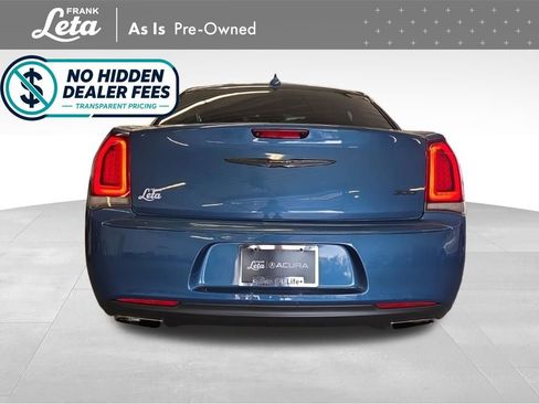 Used 2020 Chrysler 300 Touring w/ Sport Appearance Package RWD image 5