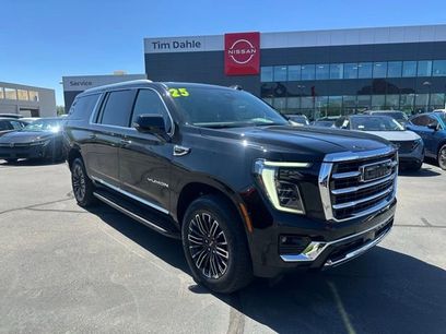 Used 2025 GMC Yukon XL Elevation w/ Elevation Premium Package