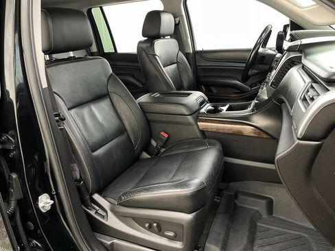 Used 2016 Chevrolet Suburban LT RWD image 38