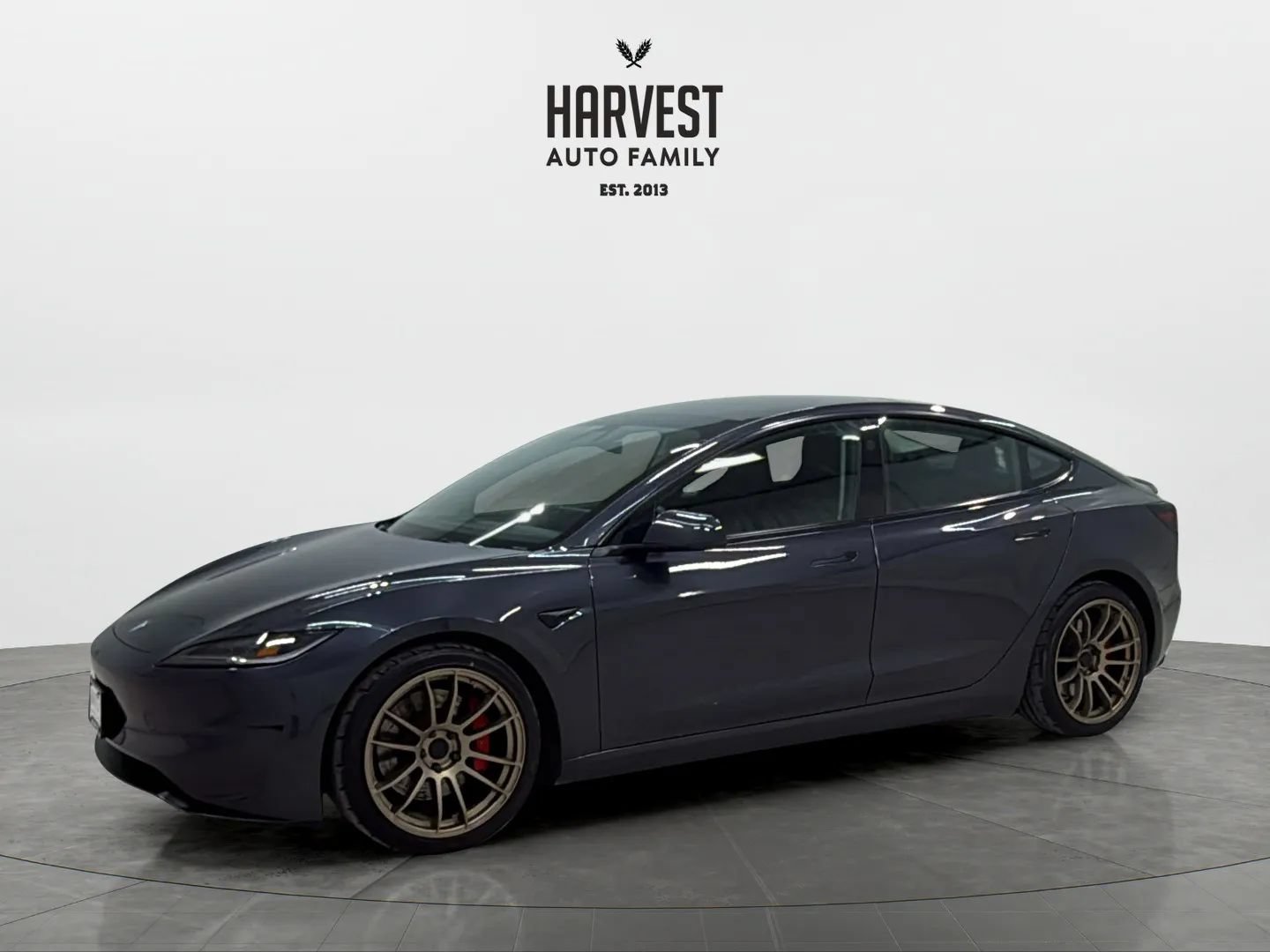 Used 2024 Tesla Model 3 Performance AWD/4WD image 2