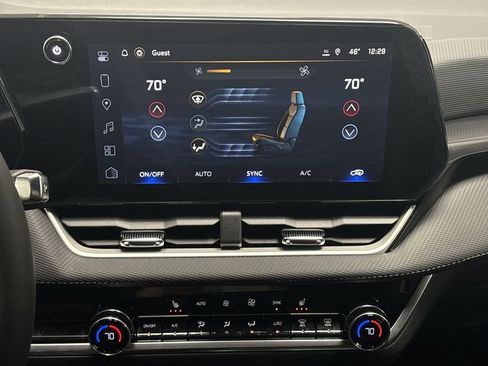 New 2026 Chevrolet Equinox LT w/ Convenience Package II AWD/4WD image 47