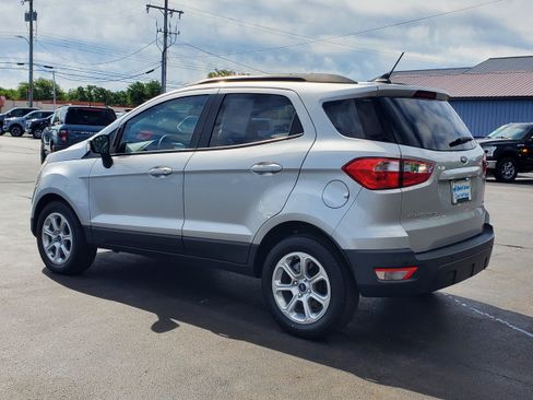 Used 2021 Ford EcoSport SE FWD image 3