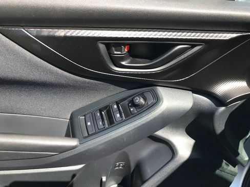 Used 2020 Subaru Impreza 2.0i Premium image 12