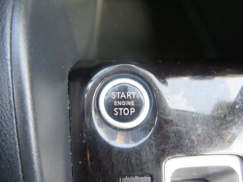 Used 2020 Nissan Kicks S FWD image 15