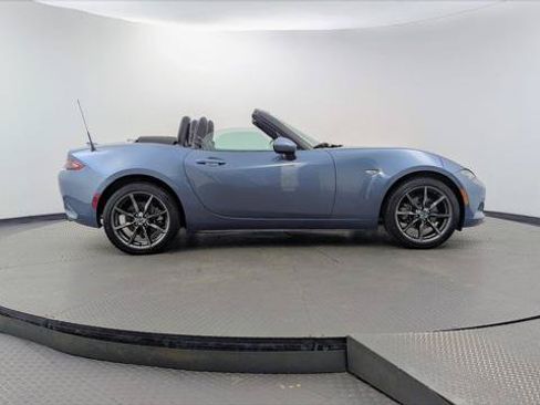Used 2016 MAZDA MX-5 Miata Grand Touring RWD image 8