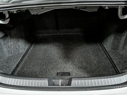 Certified 2019 Volkswagen Jetta S image 8