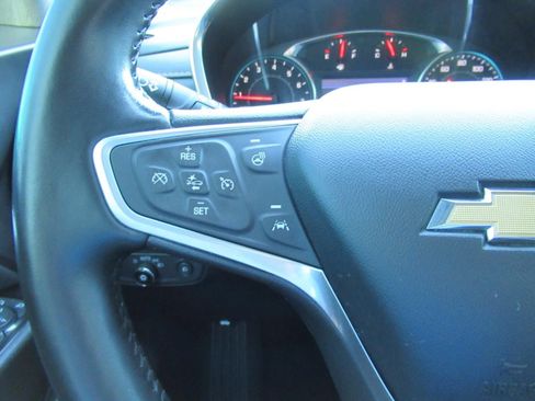 Used 2022 Chevrolet Equinox Premier AWD/4WD image 24