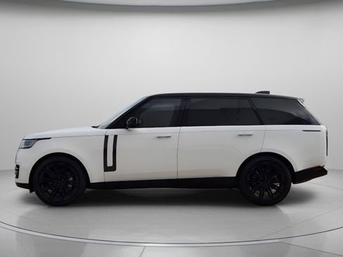 New 2026 Land Rover Range Rover Long Wheelbase SE AWD/4WD image 2