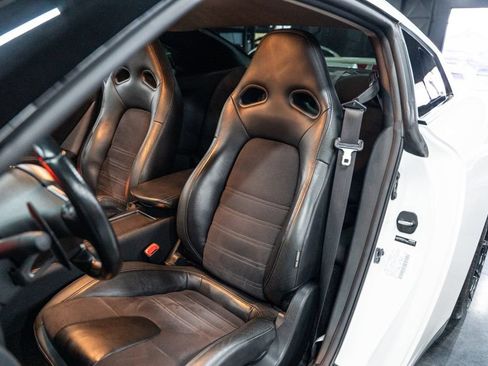 Used 2010 Nissan GT-R Premium AWD/4WD image 21