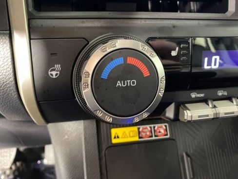 Used 2024 Toyota Tacoma TRD Off-Road w/ TRD Off Road Upgrade Package image 21