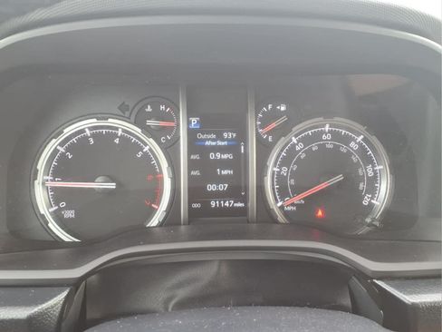 Used 2022 Toyota 4Runner TRD Off-Road AWD/4WD image 19