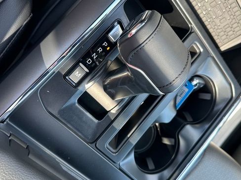 New 2025 Ford F150 Lariat w/ Equipment Group 502A High image 18