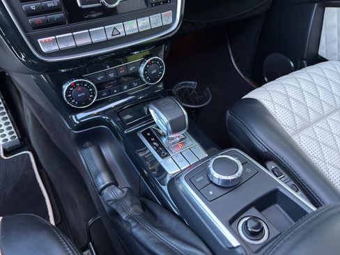 Used 2016 Mercedes-Benz G 63 AMG 4MATIC image 23