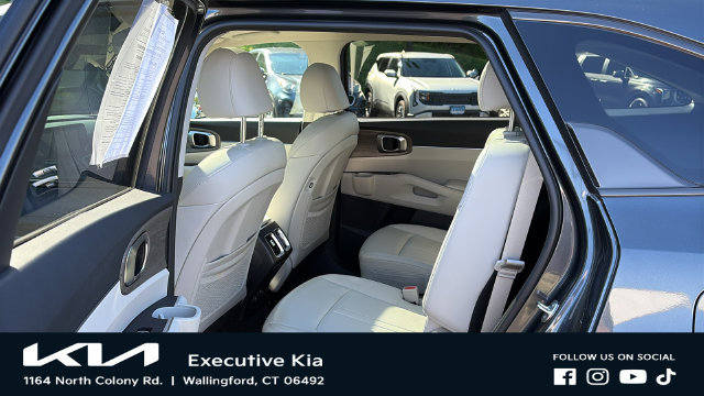 Certified 2023 Kia Sorento X-Line EX AWD/4WD image 24